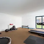 Hostwise - Studio W/ Terrace, Pool & Gym By Dragao